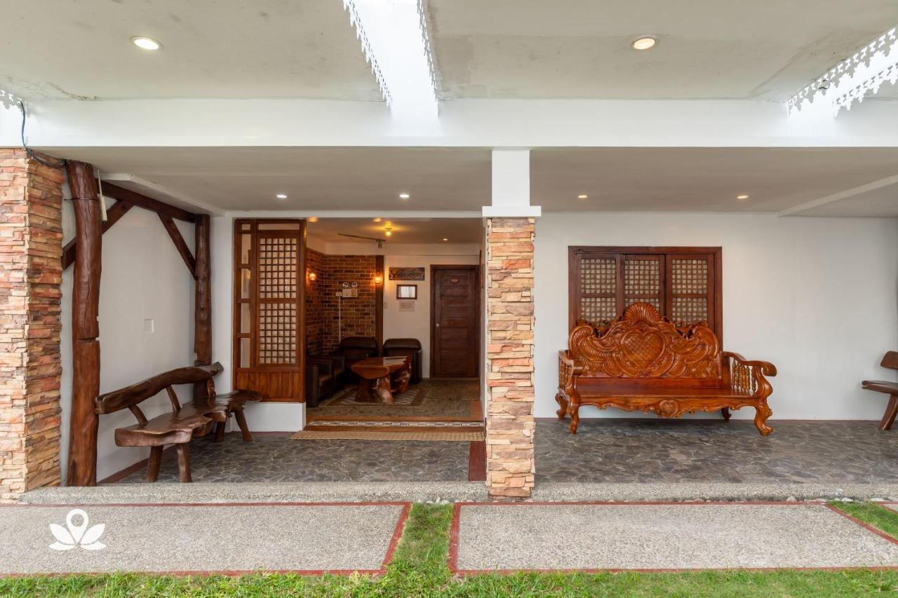 Zen Rooms Casa Lorenzo ليغاسبي المظهر الخارجي الصورة