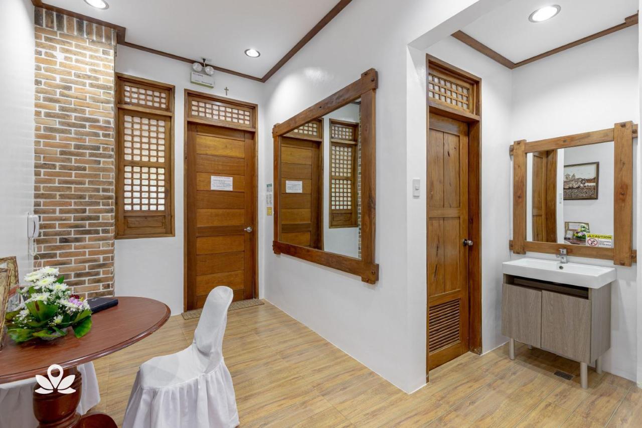 Zen Rooms Casa Lorenzo ليغاسبي المظهر الخارجي الصورة