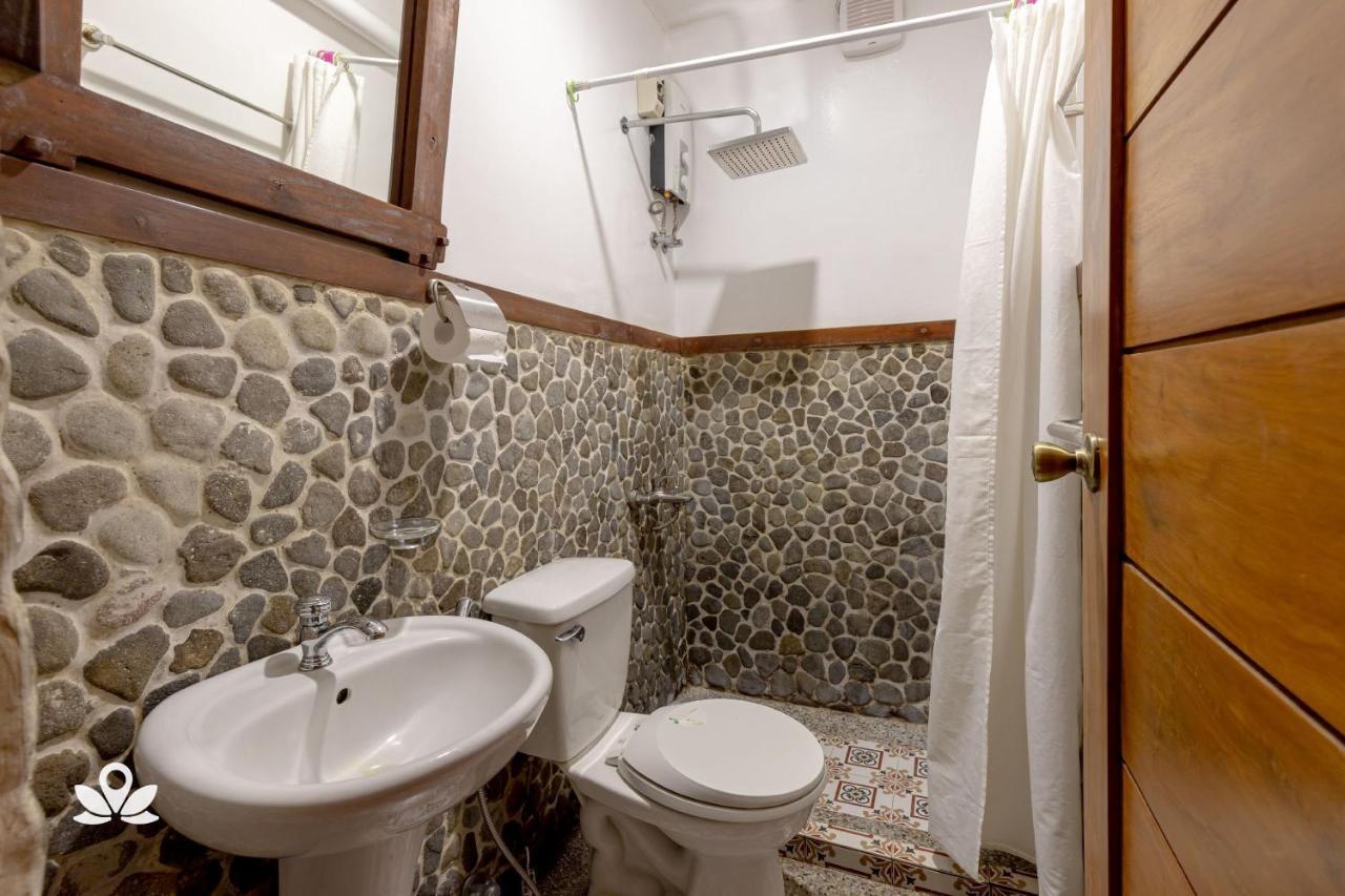 Zen Rooms Casa Lorenzo ليغاسبي المظهر الخارجي الصورة